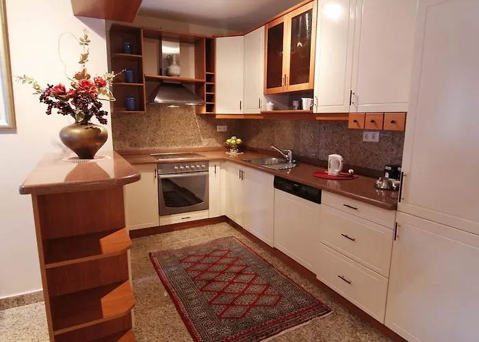 Le Petit Prince Guesthouse Free Parking